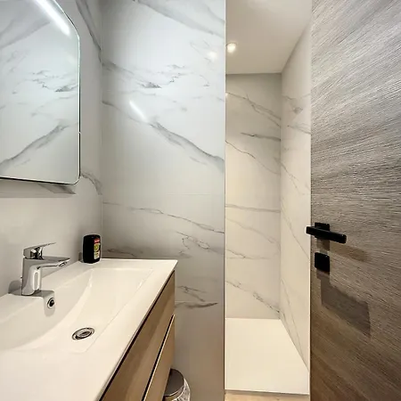 Appartamento Brp Center, Floor Luxurious I, 4 Bedrooms+3 Bathrooms