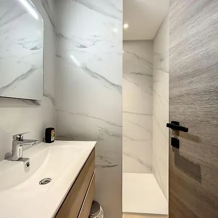 Brp Center, Floor Luxurious I, 4 Bedrooms+3 Bathrooms